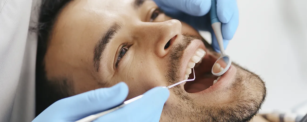 Tratamiento de estética dental en Clínicas Sanium